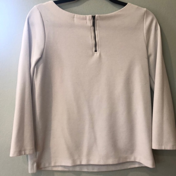 White boat neck sweater with zipper detail. - Picture 4 of 6